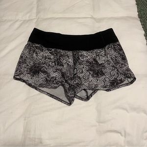 Lululemon Speed Up Short Size 8